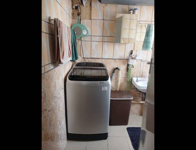 3 BEDROOM FREEHOLD FOR SALE IN PARADISE